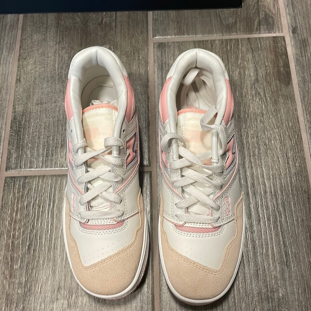 Size 7 Women’s New Balance 550 “Pink Sand Sea Salt” Athletic Sneakers BBW550WP